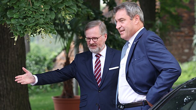 Premir Petr Fiala (ODS) se setkal s bavorskm premirem Markusem Sderem. (14. ervence 2022)