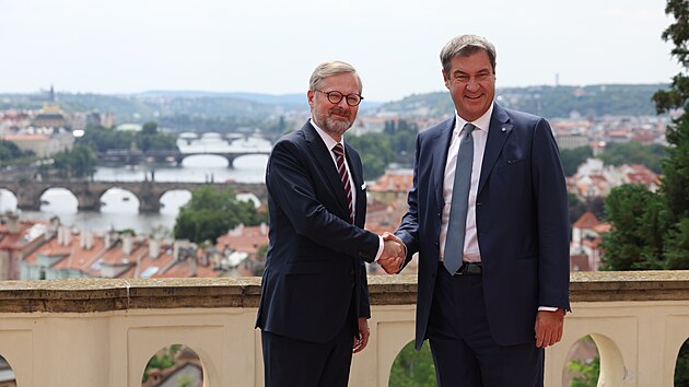Premir Petr Fiala (ODS) se setkal s bavorskm premirem Markusem Sderem. (14. ervence 2022)
