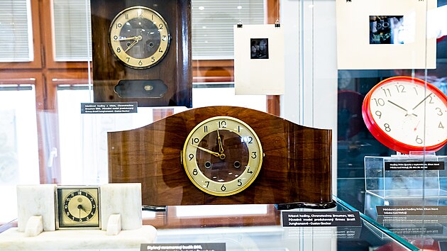 Hodiny z Chronotechny z 50. let a stylov� bud�k B40