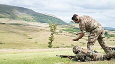 Výcvik ukrajinských obránc� v Británii