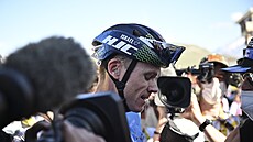 Chris Froome po dojezdu do Alpe d�Huez.