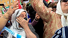 Íránci se radují z doživotního rozsudku pro Hamída Núrího, který se v 80....