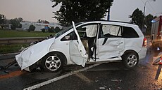 Nehoda sedmi aut v Malenovicích ochromila dopravu na hlavním tahu Zlín -...