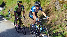 ODHODLANÝ. Leopold König před Rafalem Majkou ve třinácté etapě Tour de France.