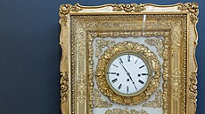 Hrací rámové hodiny, �echy kolem 1850. Jsou z poz�stalosti po Jarmile Hassan...