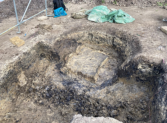 Archeologové se pokusí ur�it p�esné stá�í st�edov�ké studny.