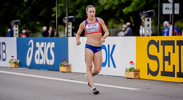 O medaile na atletickém MS usilují chodci, na trati je i Ďurdiaková