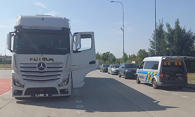 Autobus s fotbalisty Liptovského Mikuláše se srazil s kamionem