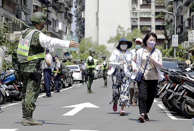 Je potřeba se připravit. Tchaj-wan nacvičoval reakci na případný útok Číny