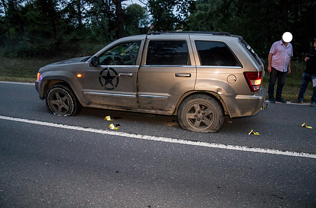 Nebezpečnou jízdu mladého řidiče na Táborsku policisté ukončili střelbou na...