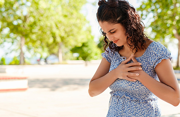 Čtyři nejčastější projevy, kterými nás v létě varuje nemocné srdce