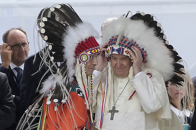 Temný odkaz misionářů. Vatikán je plný domorodých relikvií, Kanada žádá nápravu