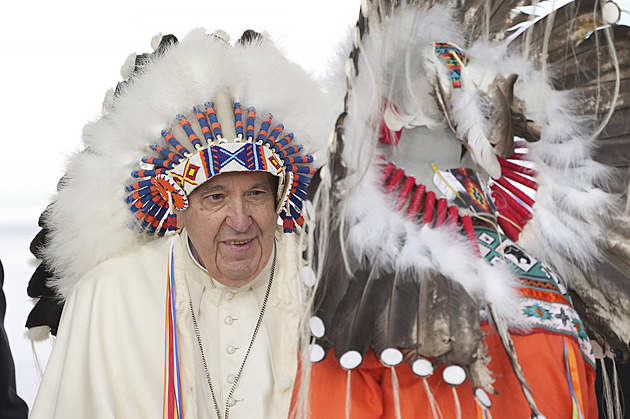 Prosím o odpuštění za zlo. Papež se omluvil za trýznění dětí domorodců