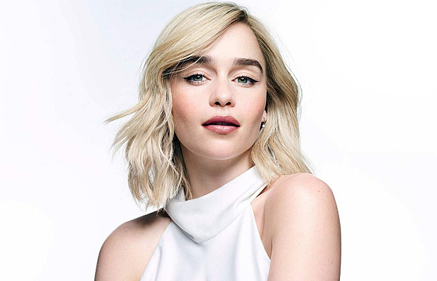 Po operacích mi chybí kus mozku, měla jsem i afázii, říká Emilia Clarke