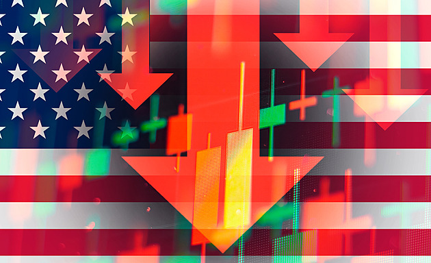 USA hrozí recese, jejich ekonomika poklesla. Analytici předpovídali růst