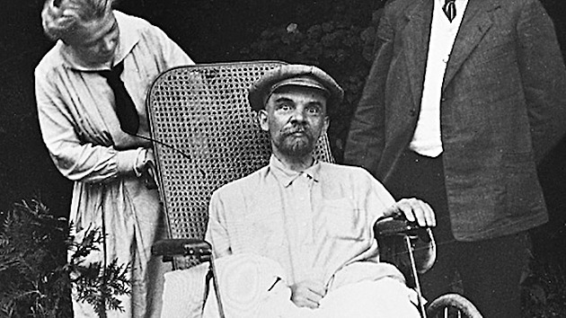 Před 100 lety zemřel Lenin. Po jeho smrti se rozpoutal tvrdý boj o moc