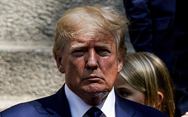 Pokusil se zvrátit výsledky voleb. Trump je ve státě Georgia obviněný i z vydírání