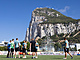 Slvistit fotbalist na obhldce Victoria Stadium na Gibraltaru, kde vstoup...