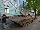 Výstava znieného ruského armádního vybavení v ulicích Kyjeva (5. kvtna 2022)