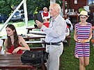 Helmut Lobpreis (85 let) pijel svm potomkm ukzat rodn Hrabtice na...