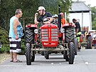 Tradin zvod traktor do vrchu v ebnici na Plzesku. Posledn konzultace...