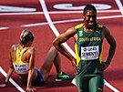 Jihoafrianka Caster Semenyaová bhem rozbhu závodu na 5000 metr na...