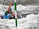eský kanoista Luká Rohan na mistrovství svta ve vodním slalomu v Augsburgu