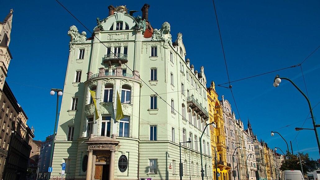 Budova Goethe-Institutu na Masarykov nábeí v Praze (29. íjna 2012)