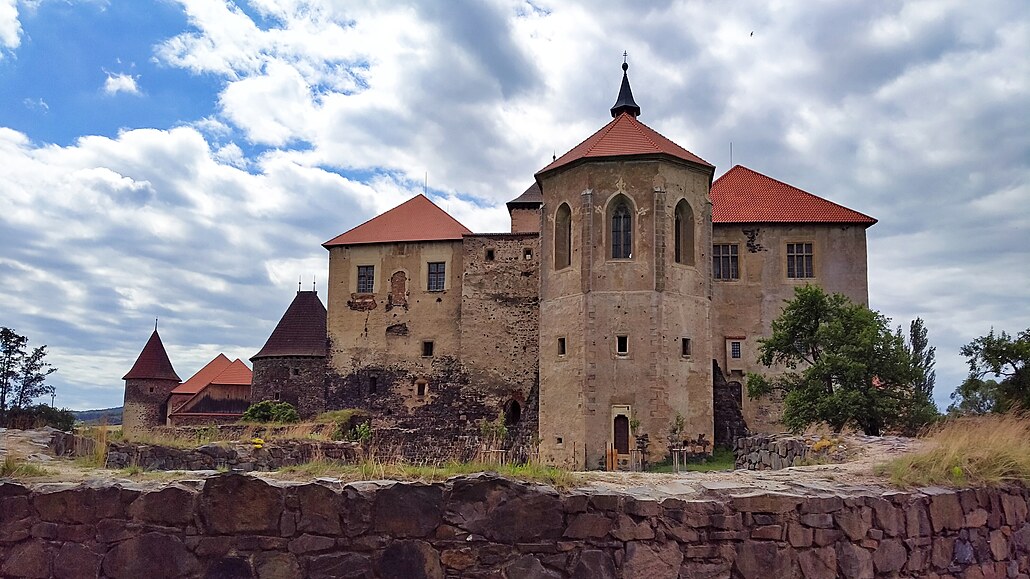 Hrad Švihov na Klatovsku zve návštěvníky na několik prohlídkových okruhů.
