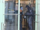 V budově zlínského krajského úřadu došlo ke střelbě, na místě zasahovala...