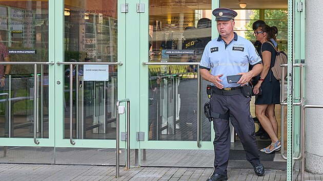 V budově zlínského krajského úřadu došlo ke střelbě, na místě zasahovala policie.