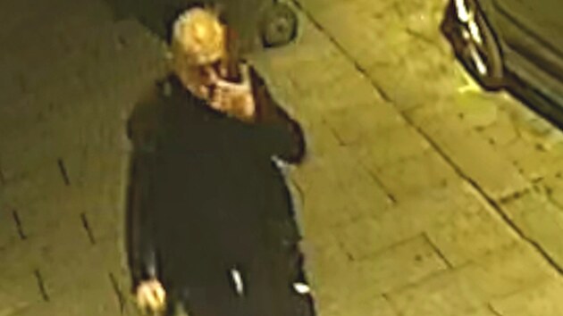 Policie zji��uje toto�nost mu�e, kter� p�epadl �enu v �ir��m centru Bud�jovic.