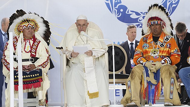 Papež František během návštěvy domorodých obyvatel v Edmontonu v kanadské Albertě. (25. července 2022)