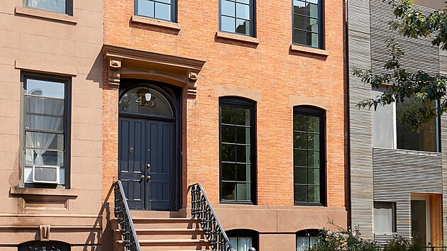 Pro rezidenční čtvrť Park Slope jsou charakteristické řadové domy postavené z hnědého pískovce.