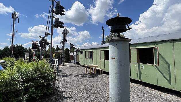 Štáb pořadu POZOR VLAk navštívil železniční expozici U kolejí v Tochovicích