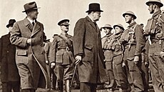 Winston Churchill, britský premiér, doprovázený Edvardem Beneem, prezidentem...