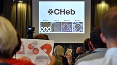 Chebská radnice p�edstavila novou grafickou podobu prezentace m�sta.