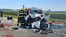 Vá�ná nehoda dvou dodávek a dvou kamion� zablokovala hlavní silnici I/50...