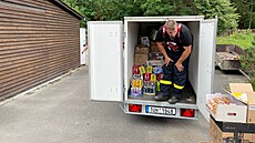 Doksy: Sbírka potravin pro hasie do Henska (7/22).