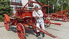 V Za�ové se setkali majitelé ko�ských vahadlových  st�íka�ek. Na snímku Radek...