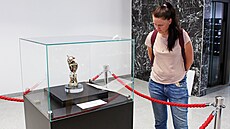 Fabergého vejce s ukrytou kopií královédvorské Galerie minerál� zhotovil...