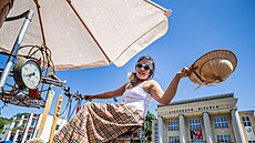 Pouliční divadlo Kvelb na festivalu Jiráskův Hronov  (5. 8. 2020)
