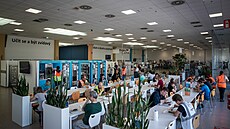 V Amazonu v Dobrovízi mají zam�stnanci ob�dy za 29 korun