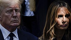 Donald Trump a Melania Trumpová na pohbu Ivany Trumpové (New York, 20....
