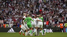 Radost fotbalistek Anglie po vítězství nad Německem ve finále mistrovství... | na serveru Lidovky.cz | aktuální zprávy