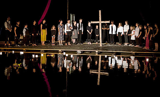 Jihlav�tí divadelníci na Staré plovárn� nacvi�ují letní hru pod �irým nebem....