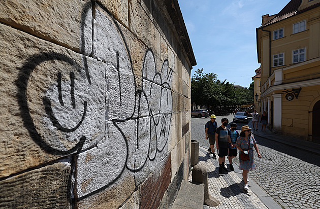 Praha vede nekonečnou válku se sprejery, letos jich strážníci chytili už osm