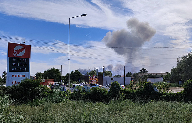 Kreml má důvod, proč neobviňovat Ukrajinu z úderů na panikařící Krym