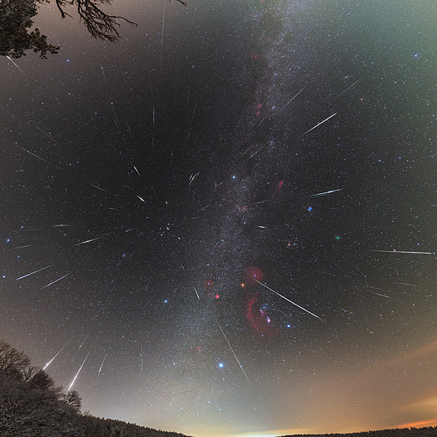 Poslední letošní meteorický roj je tu. Geminidy jsou na létavice bohaté