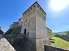 Torrechiara. Nádherná pevnost v dnení podob z 15. století stojí za zajíku...